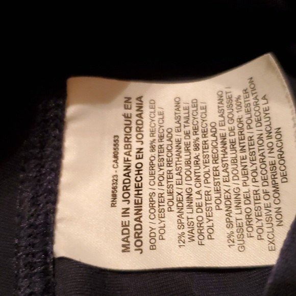 Women's Nike Dri-Fit High Rise Ankle Workout Pants Size Small - Picture 7 of 7